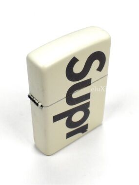 SUPREME Zippo Lighter Glow in the Dark SS20